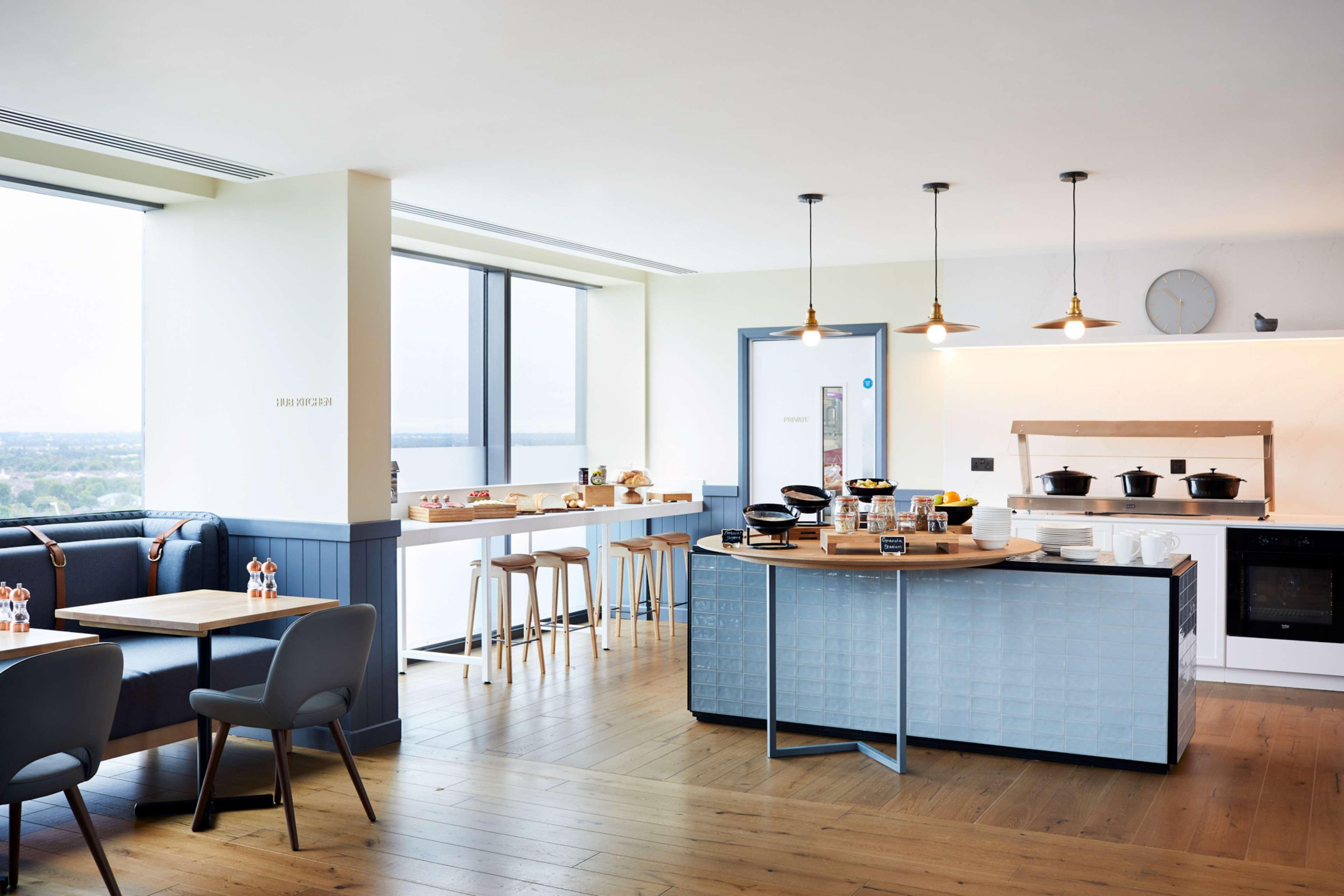 Hyatt House Манчестър Екстериор снимка